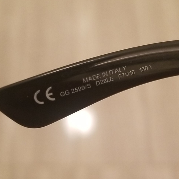 Gucci Sunglasses - Picture 8 of 8